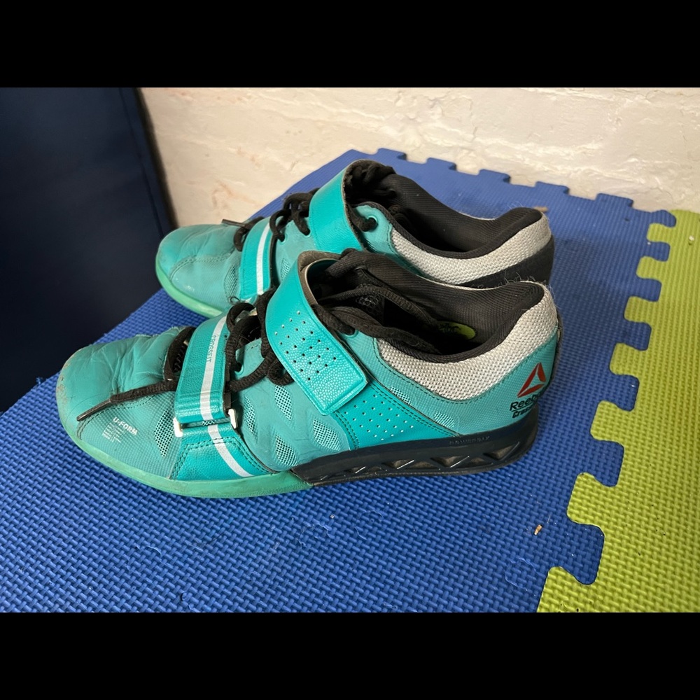 Reebok Lifting Shoes womens size 8.5